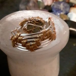 Hand wire wrapped ring